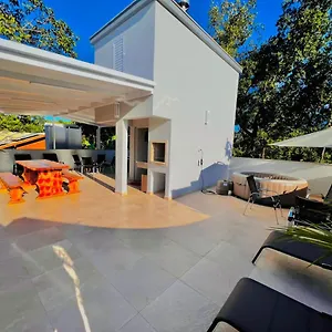 Apartamento Beija Flor, Bombinhas